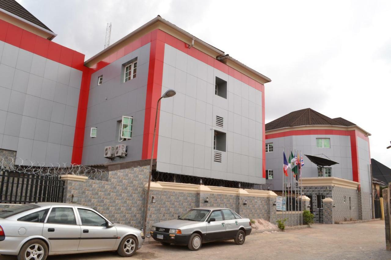 Limoh Suites Benin City Bagian luar foto